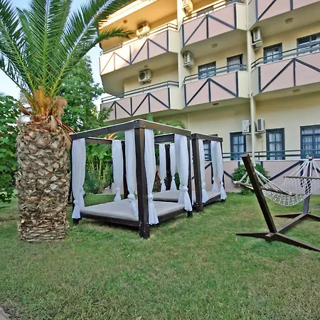 מלון דירות Prince Apart Hotel 3*