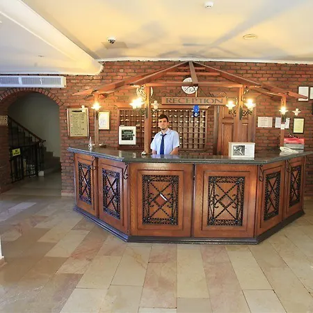 Prince Apart Hotel מלון דירות 3*